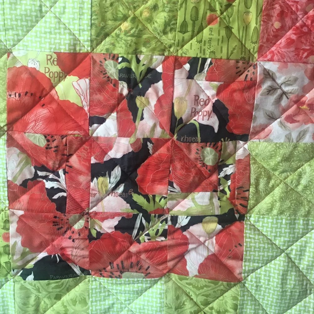 Hand Crafted New Poppies Quilt - Picture 5 of 12